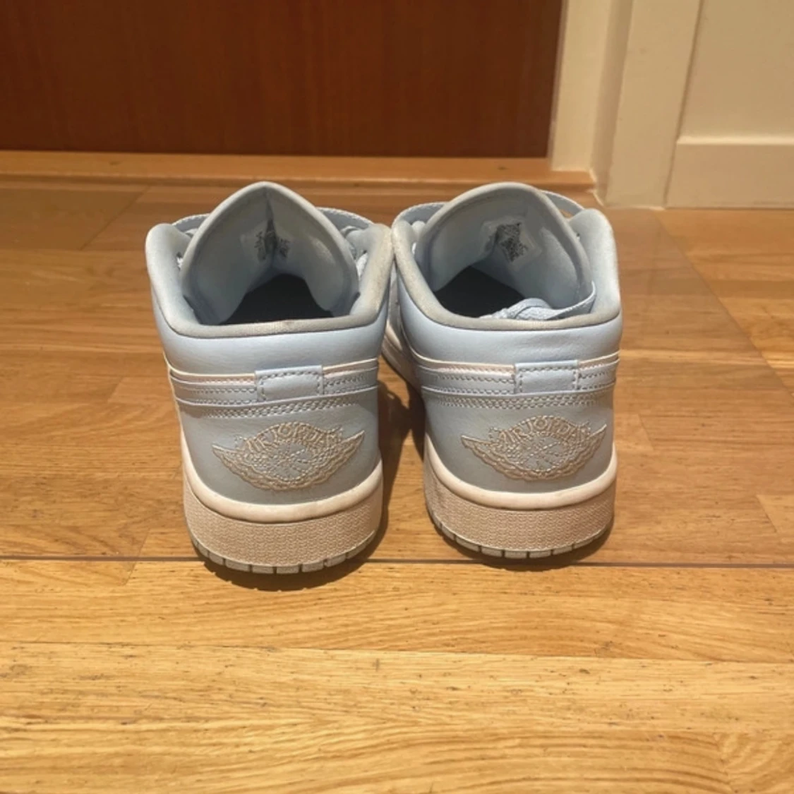 Nike Air Jordan 1 Low ljusblå/vit - 1