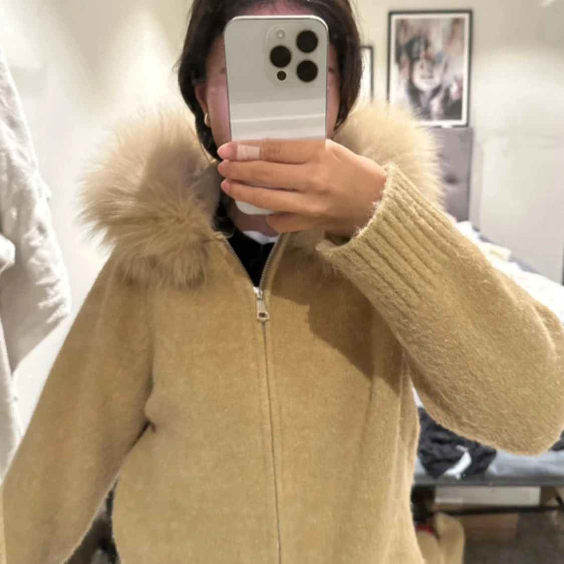 Beige stickad teddyjacka med päls - 1