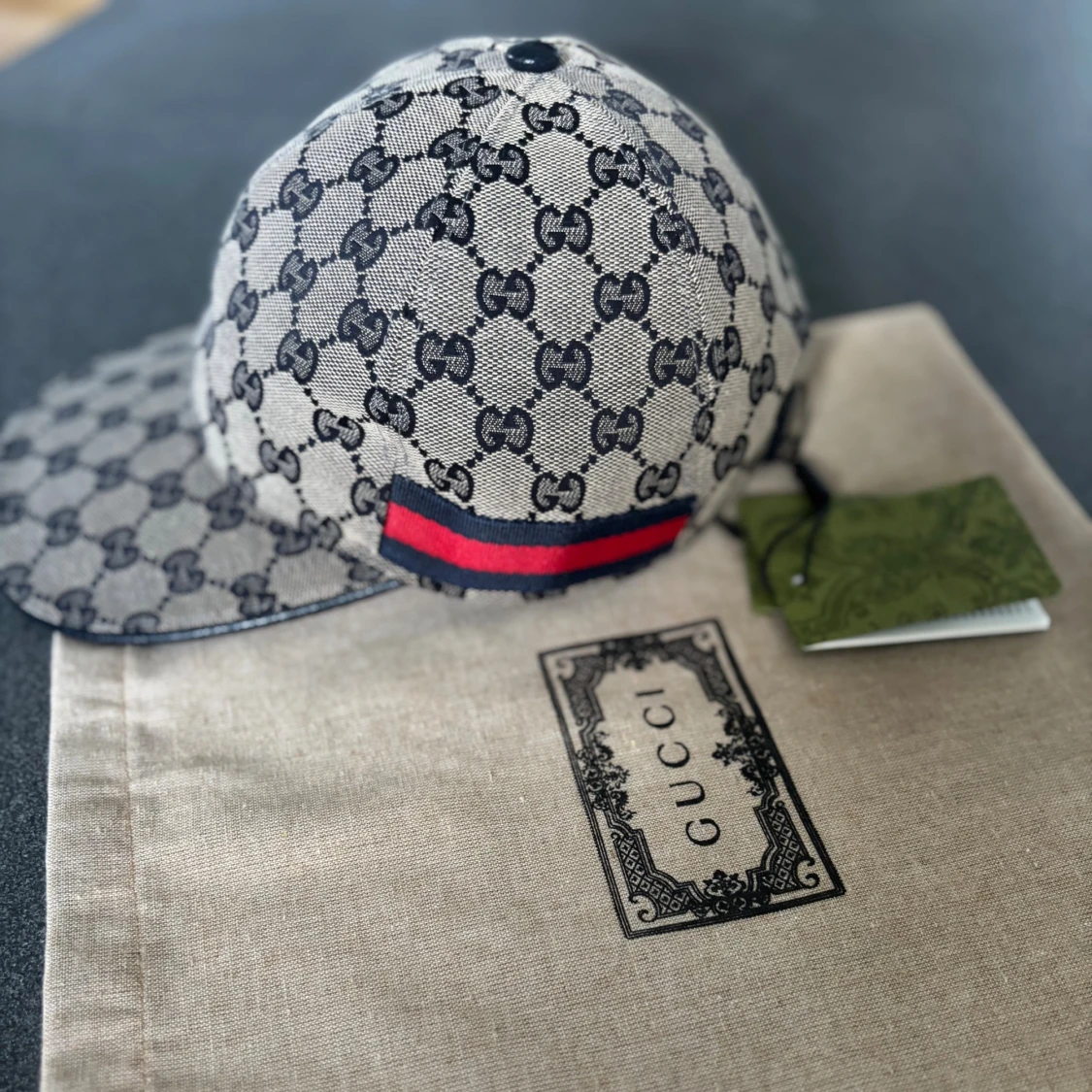 Gucci beige keps med GG-mönster - 4