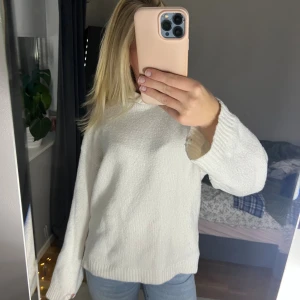 Stickad hoodie - Stickad hoodie från Bik Bok💞