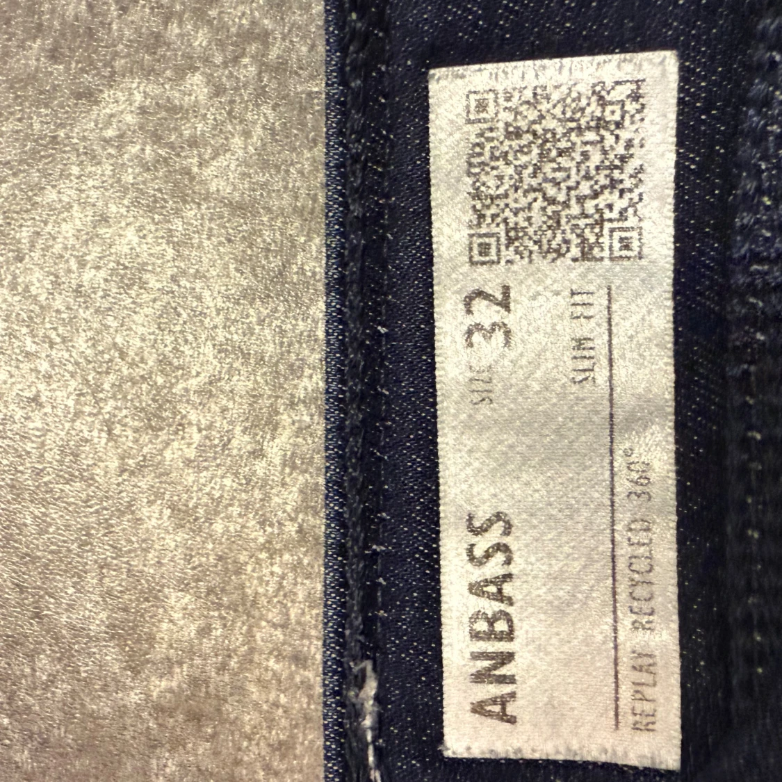 Mörkblå Replay jeans  - 3