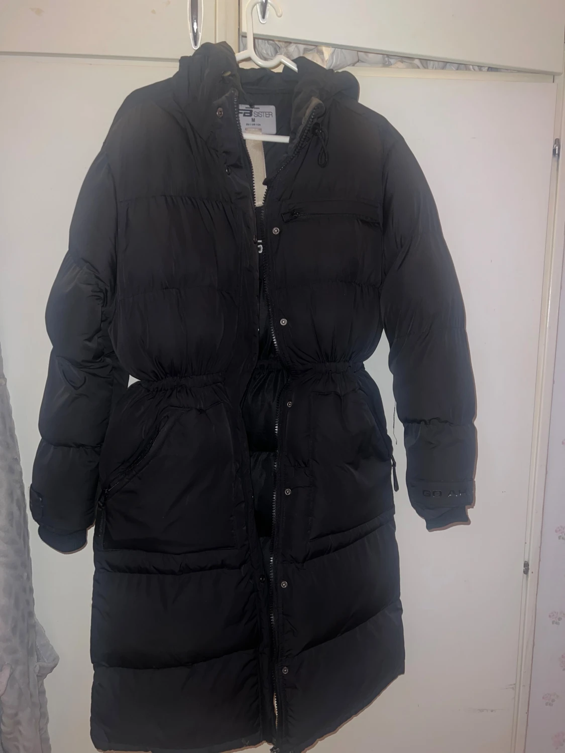 Svart lång pufferjacka - 2