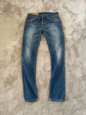 Dondup jeans. - Dondup jeans 9/10 W32 skriv vid minsta fundering