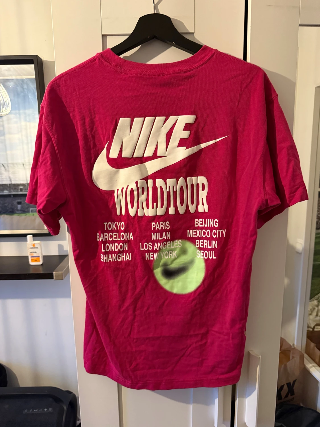Nike Worldtour rosa t-shirt - 1