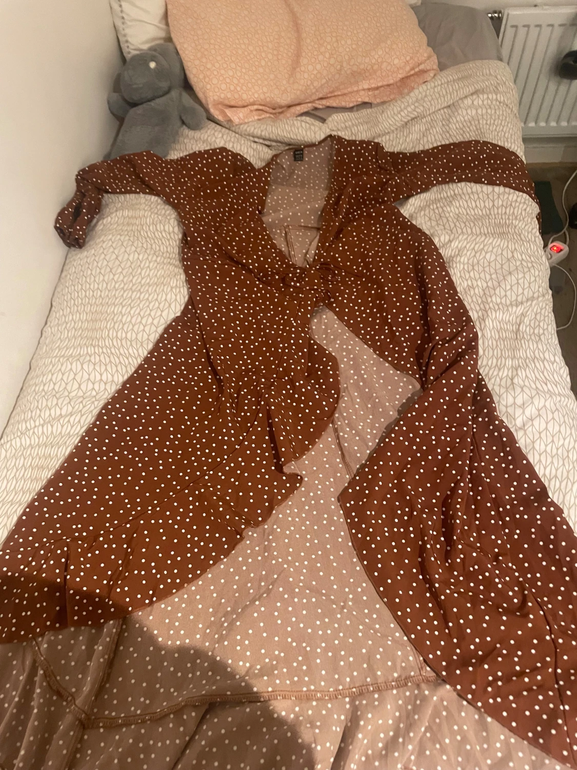 Brun prickig långklänning från SHEIN
