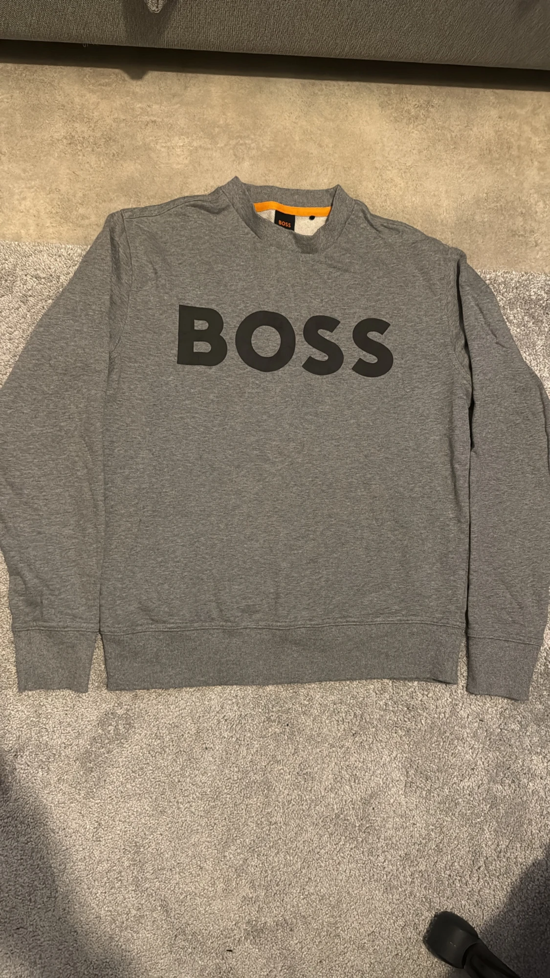 Grå sweatshirt från BOSS - 1