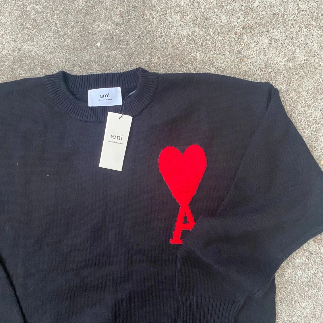 Svart stickad tröja från Ami - 1