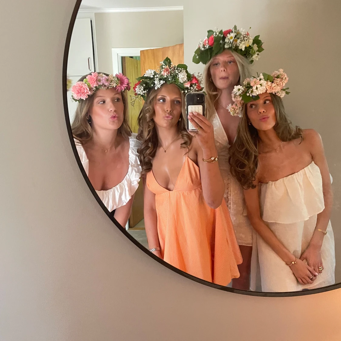 zara Persikofärgad kortklänning - 1