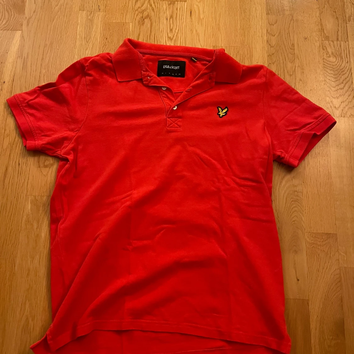 Röd pikétröja från Lyle & Scott - 1