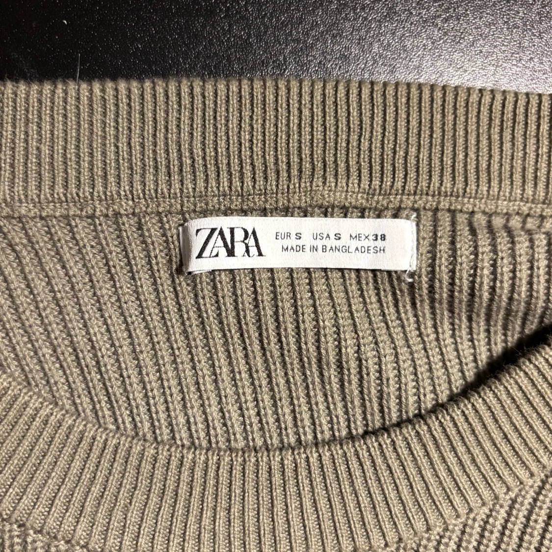 Militärgrön tröja från Zara - 2