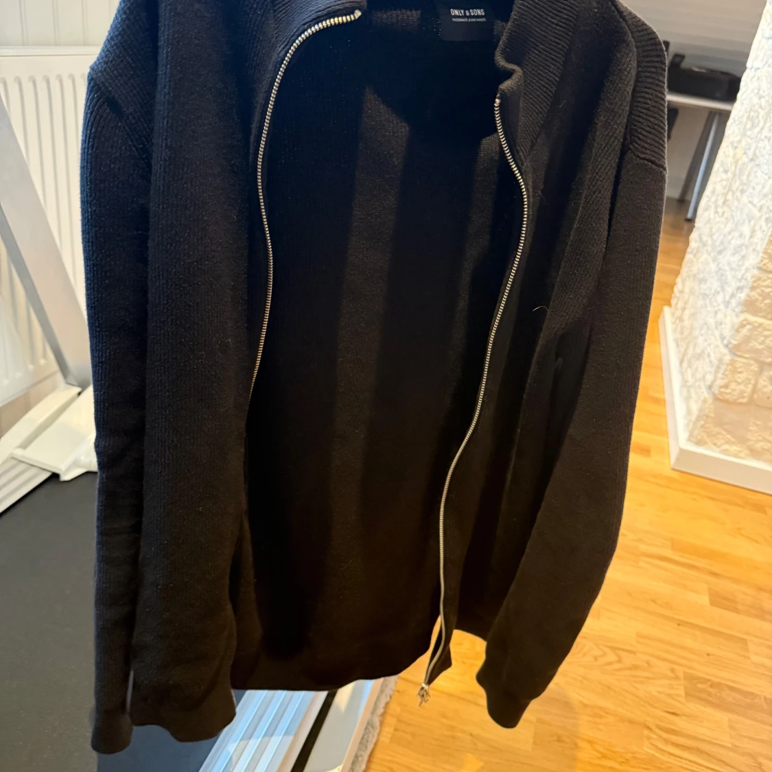 Svart stickad kofta från Only & Sons - 1