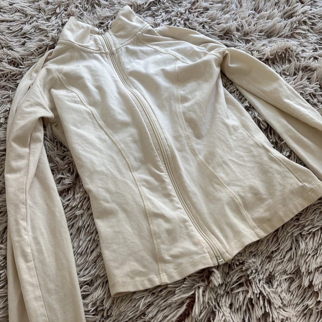 Beiga mjukisbyxor med bred midja - 2