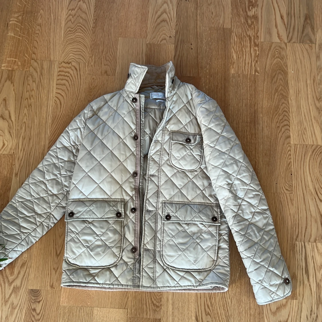 Beige quiltad jacka These Glory Days - 1