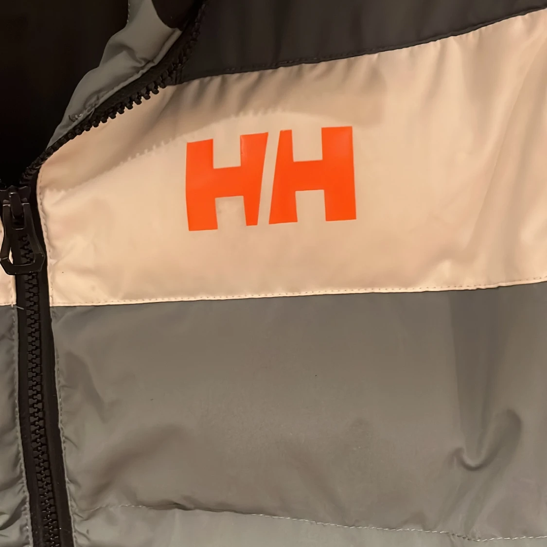 Grå pufferjacka Helly Hansen 176/16 - 3