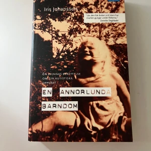 En annorlunda barndom - En annorlunda barndom är en självbiografisk berättelse om att växa upp med autism. Iris Johansson delar med sig av sina unika erfarenheter och ger en inblick i hur det är att vara annorlunda. Perfekt för dig som vill förstå mer om livet ur ett annorlunda perspektiv.