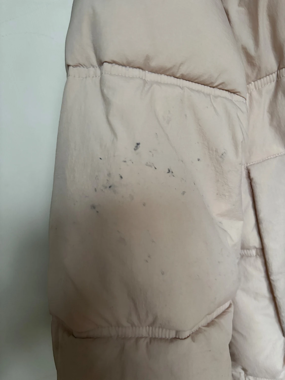 Ljusrosa pufferjacka med stor huva - 3