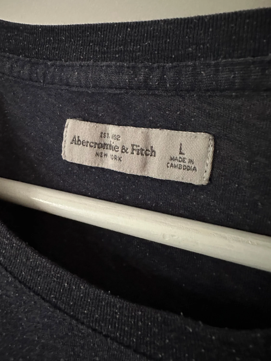 Mörkblå Abercrombie & Fitch t-shirt - 2