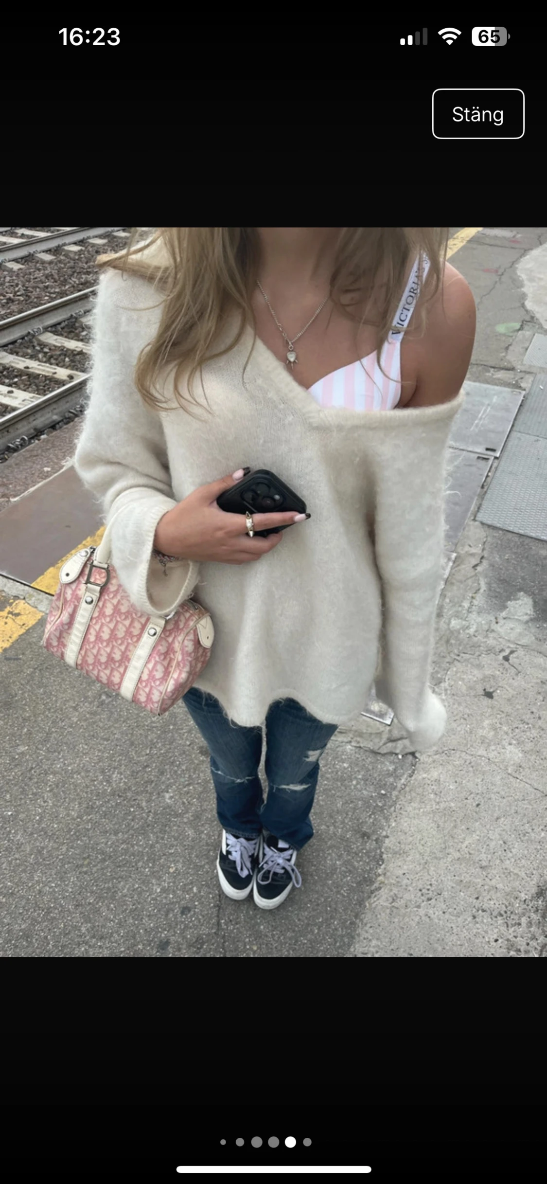 Blå slitna bootcut jeans Abercrombie