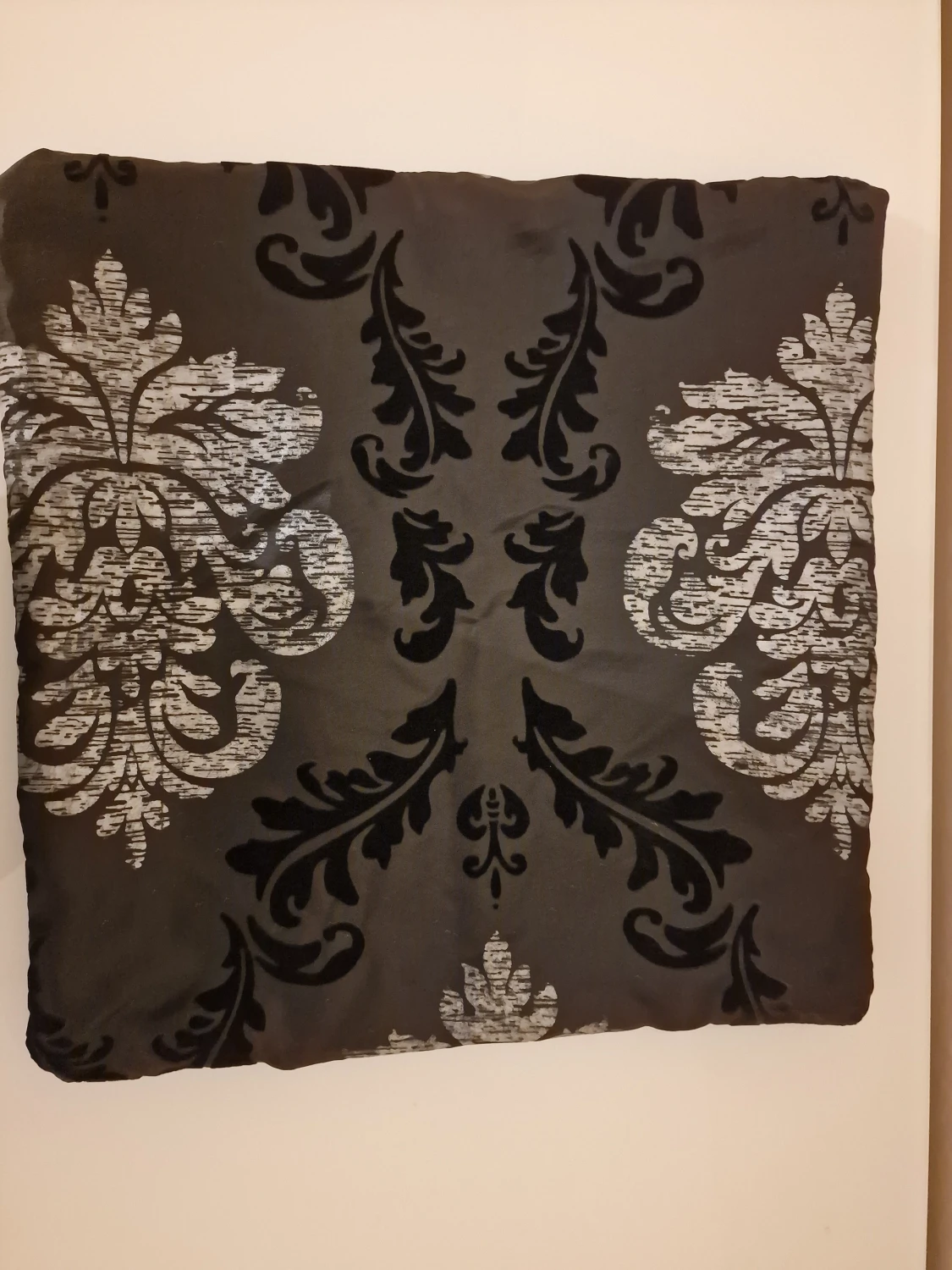 Fem unika kuddfodral i olika mönster - 1