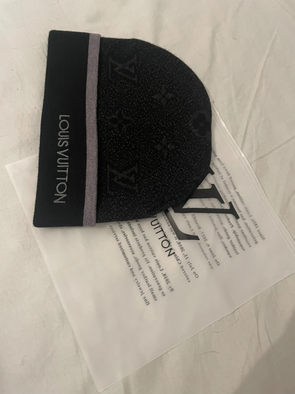 Säljer en skön mössa inför vintern  - 1