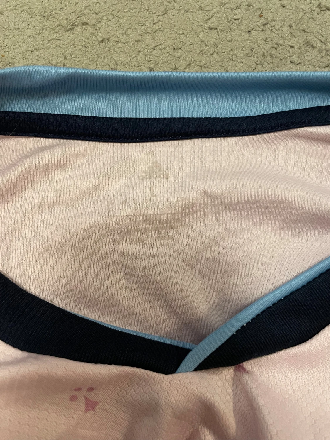 Ljusrosa fotbollströja från adidas - 2