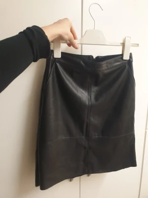 kjol - Aldrig använts 