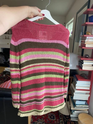 Superfin stickad tröja❤️ - Säljer en stickad tröja från MyWear i storlek 42/44 men skulle uppskatta den till M.