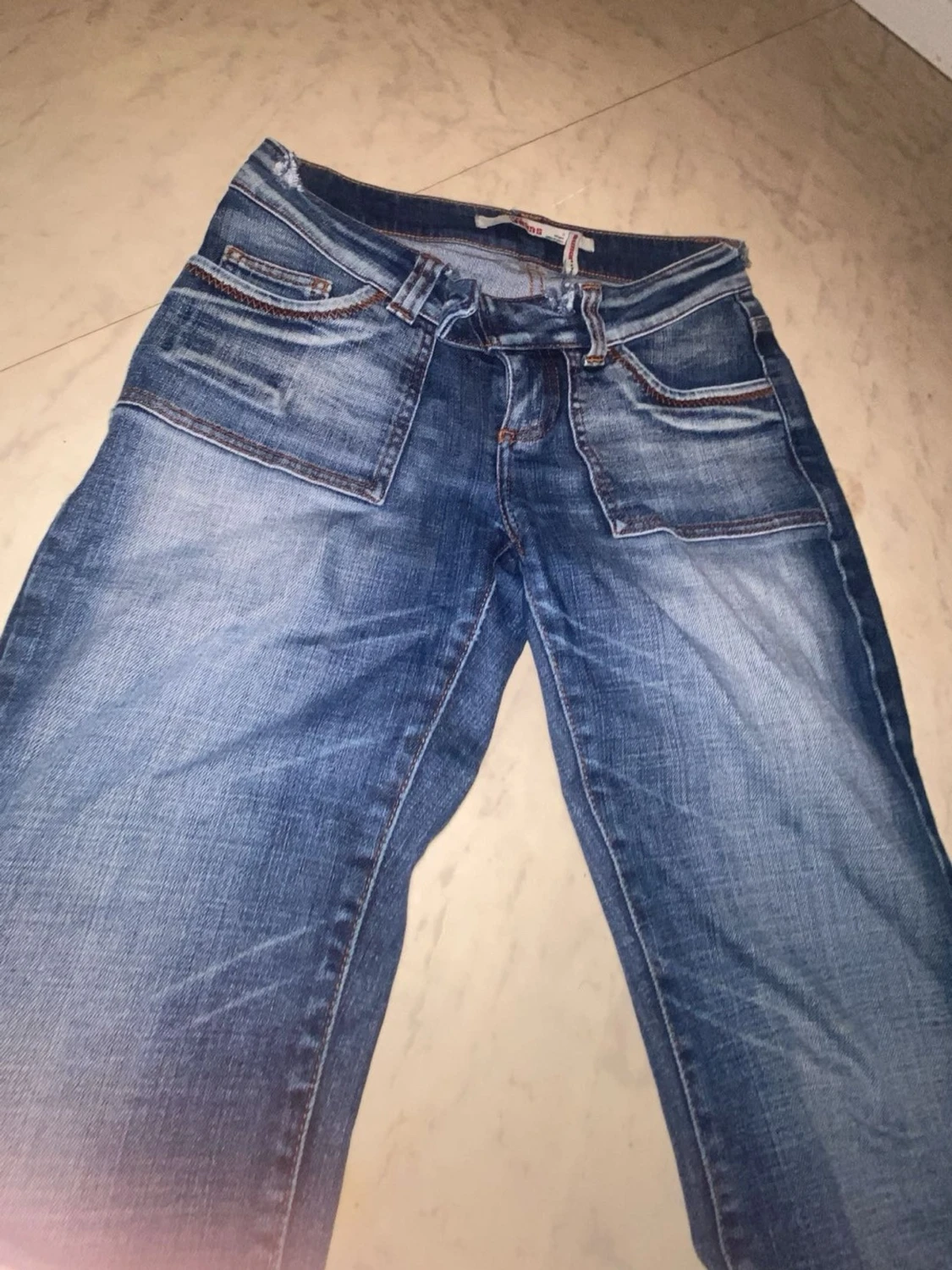 Blåa bootcut jeans med låg midja - 1