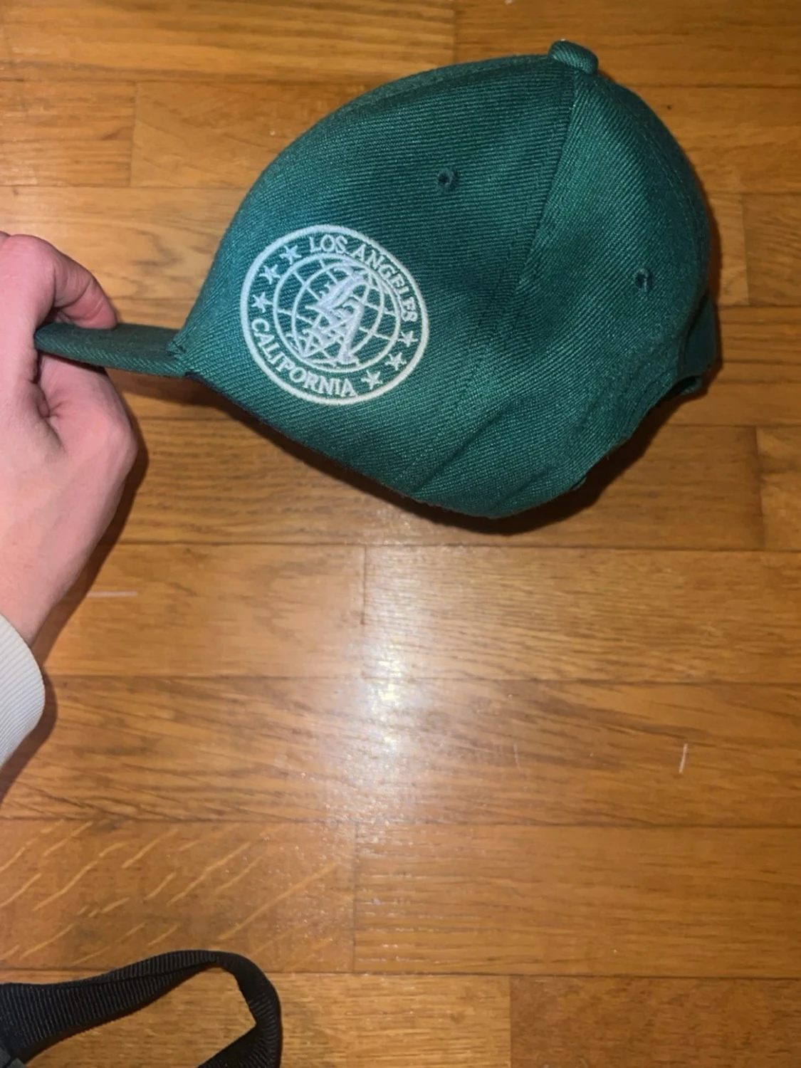 Grön LA keps med rak skärm - 2