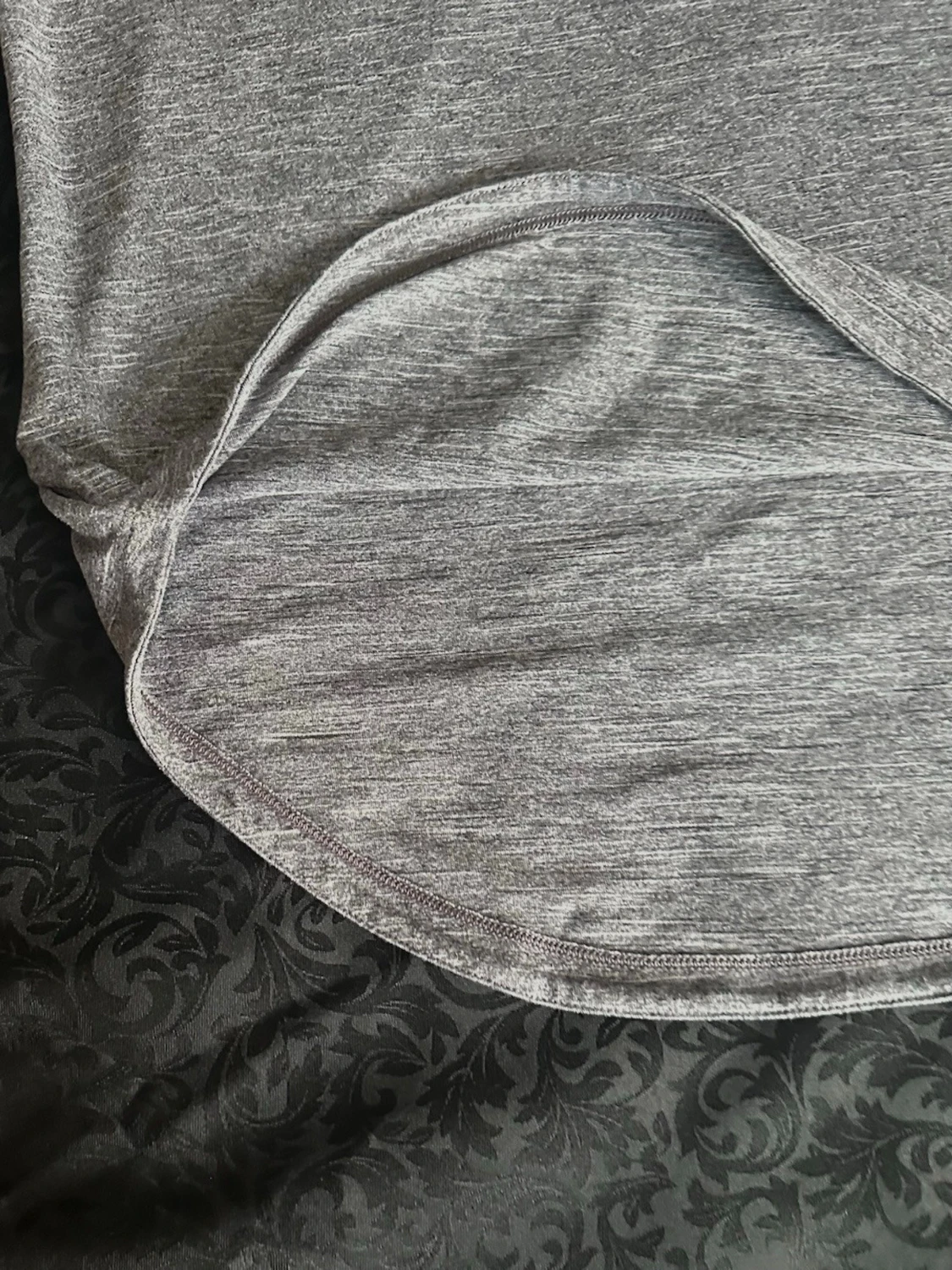 Grå kortärmad t-shirt - 2