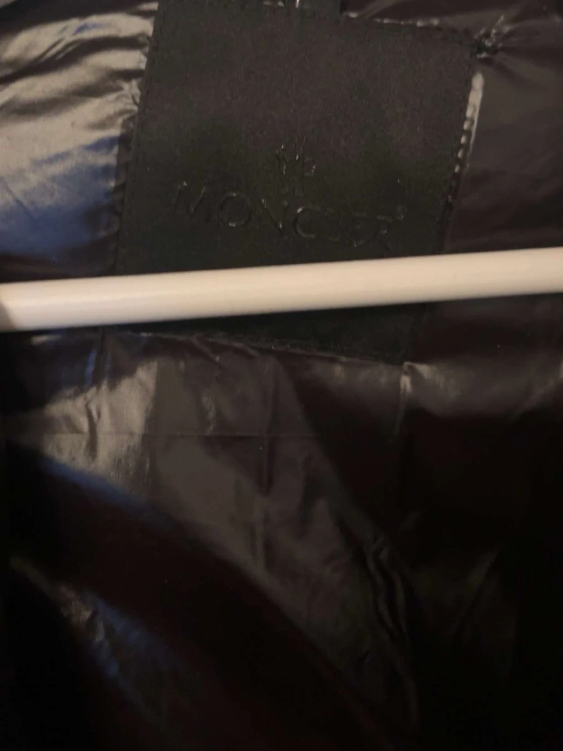 Svart dunjacka från Moncler - 1