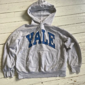 Grå hoodie  - Oversized Grå hoodie 