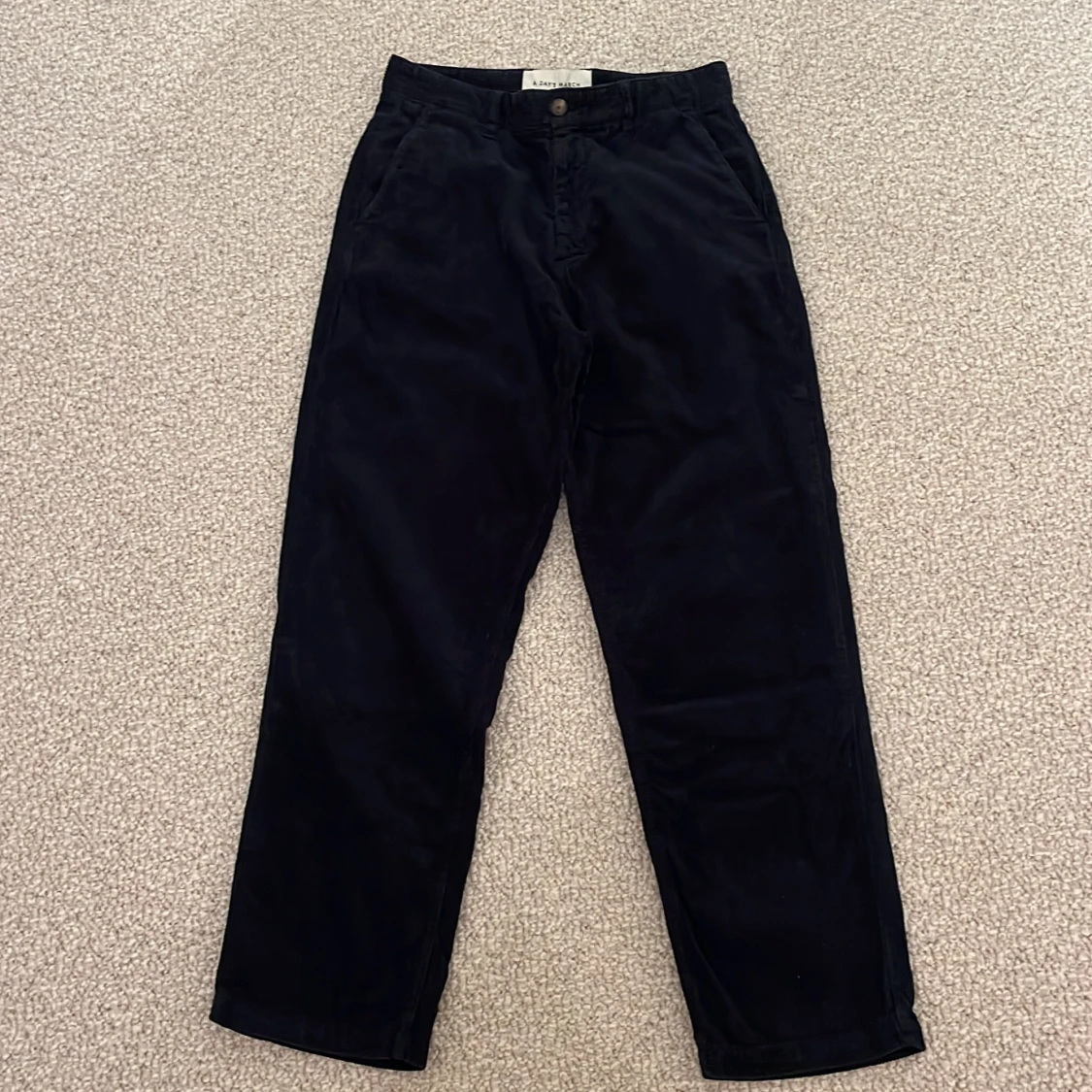 Mörkblåa manchesterbyxor från A Day's March - 1