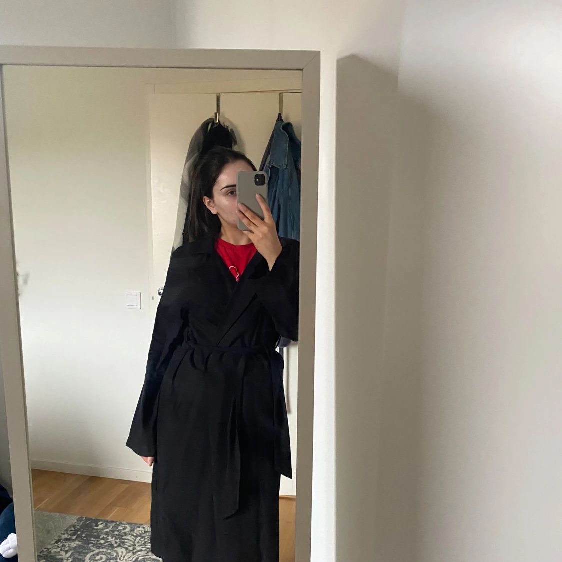 Svart trenchcoat från Bik Bok XS - 2