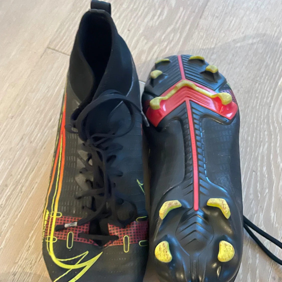Fotbollsskor Nike mercurial - 1