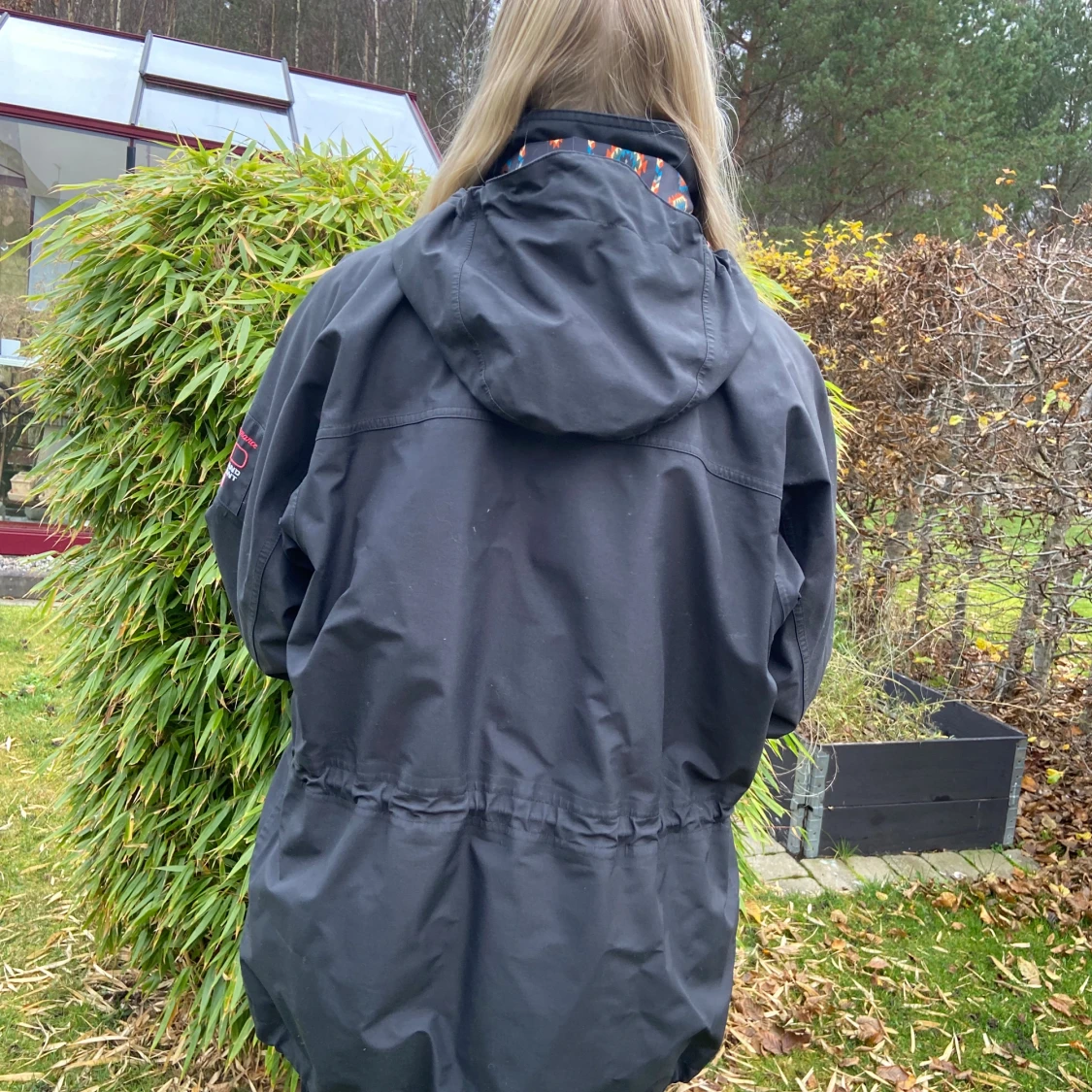 Svart parkajacka från Peak Performance - 2