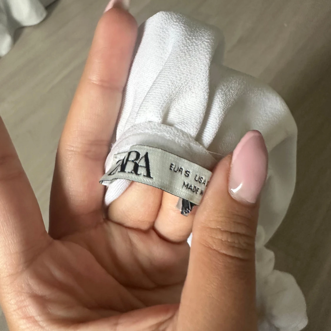 Vit offshoulder topp från Zara - 2