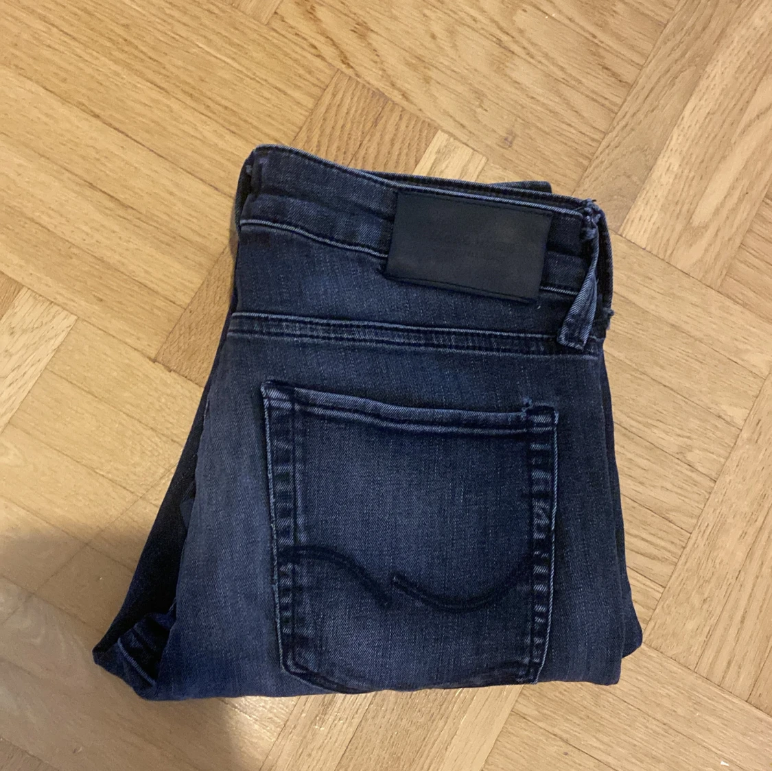 Slim Glenn mörkblå jeans 28/30 - 4