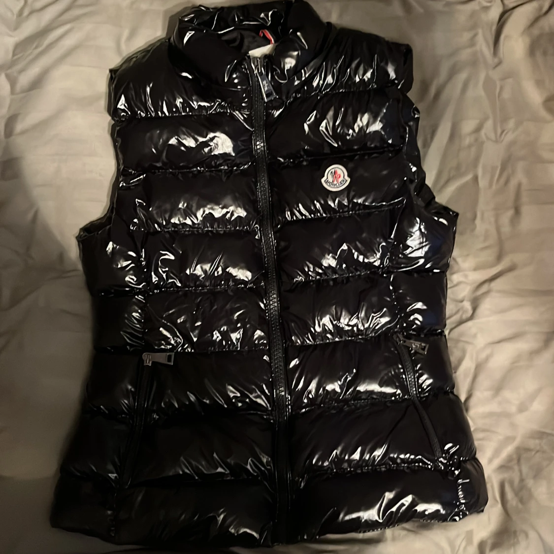 Svart dunväst från Moncler