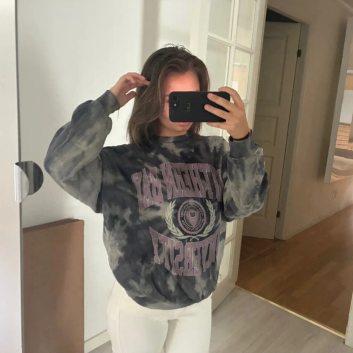 Grå tie-dye sweatshirt från Pull&Bear