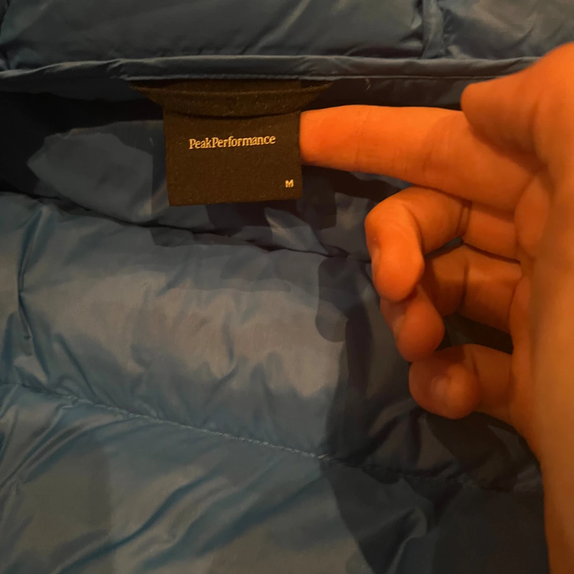 Blå Peak Performance dunjacka M - 3