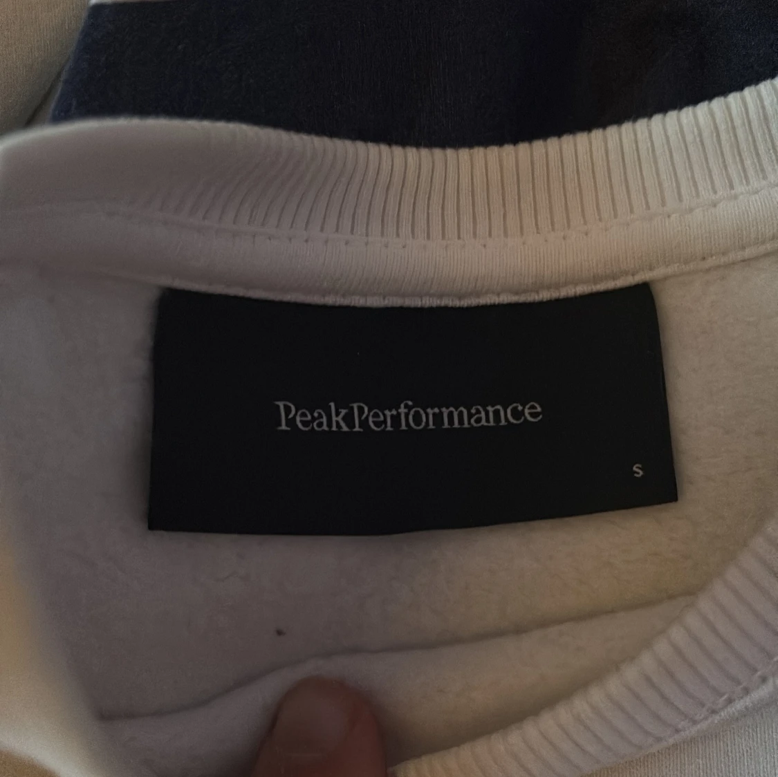 Vit sweatshirt från Peak Performance - 2