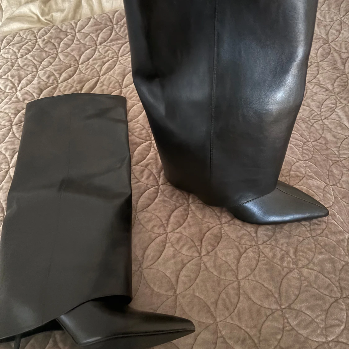 Svarta höga boots med spetsig tå Zara - 2