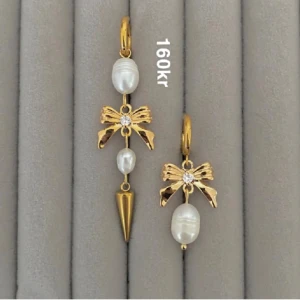 Örhängen  - Frakt 22kr och finns i silver 