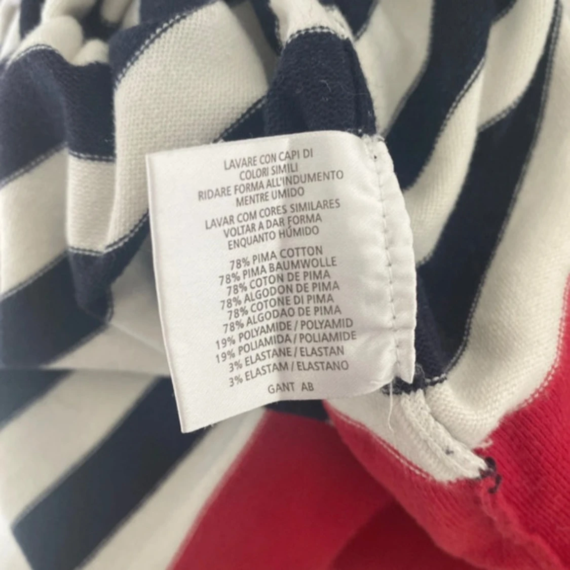 Randig tröja från GANT med röd kant - 4
