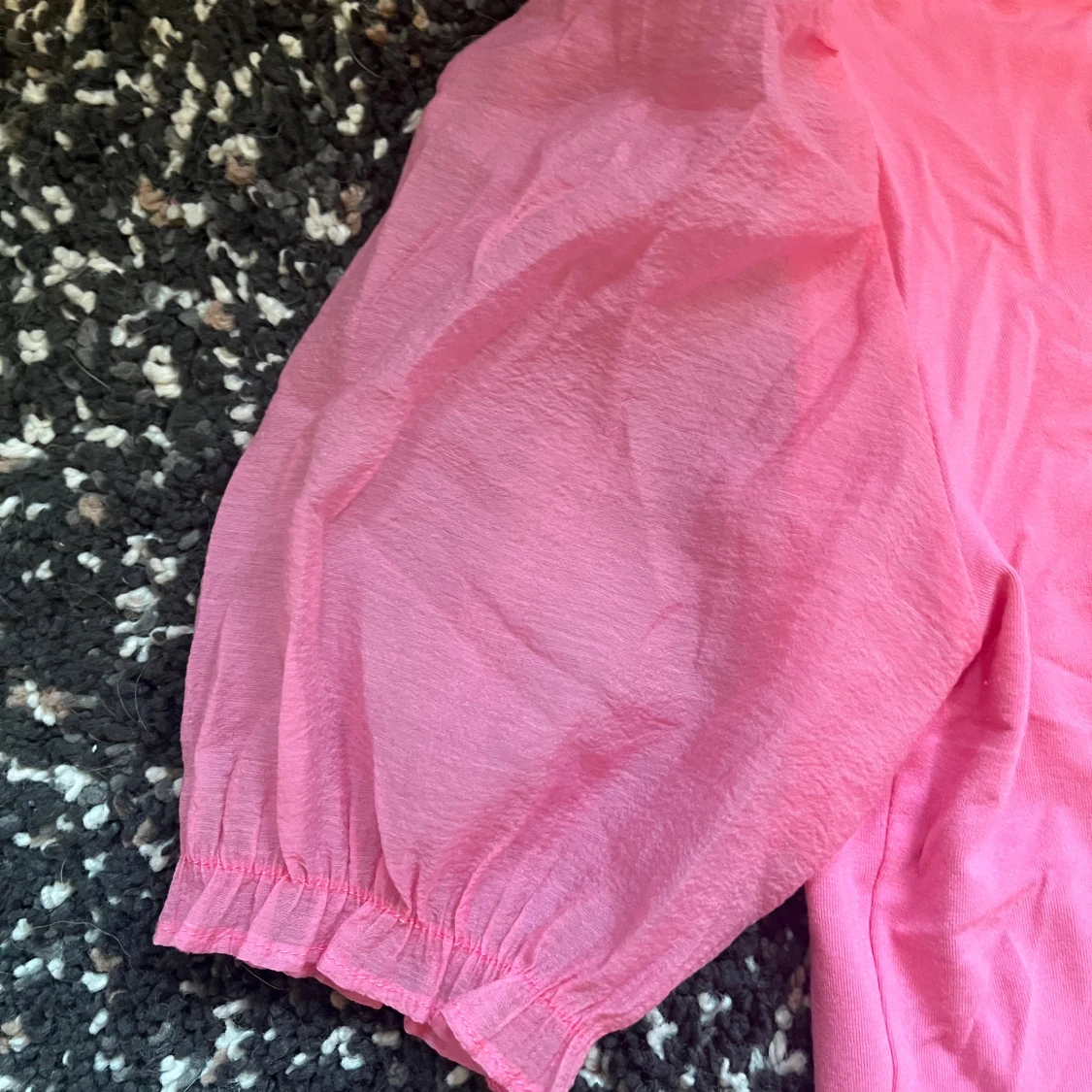 Rosa topp med puffärmar - 2