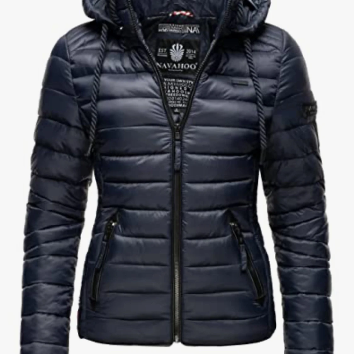 Mörkblå pufferjacka från Navahoo