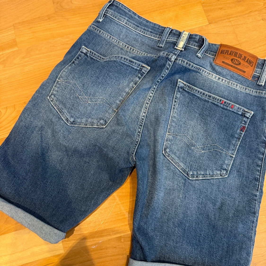 Blå jeansshorts från Replay, strl 32 - 1