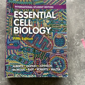 Essential cell biology - Kurslitteratur Essential cell biology