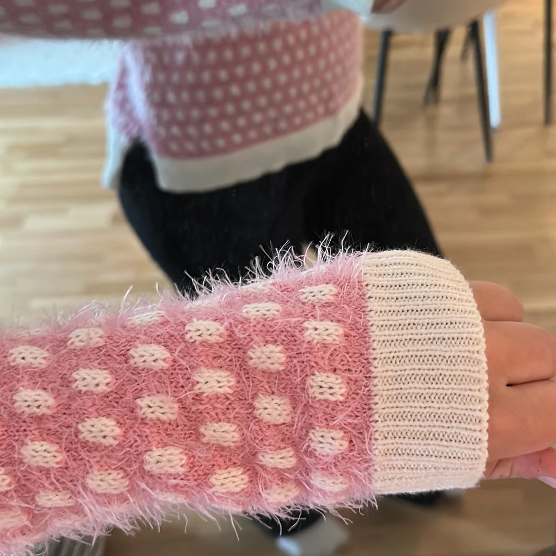 Rosa  stickad tröja  - 2